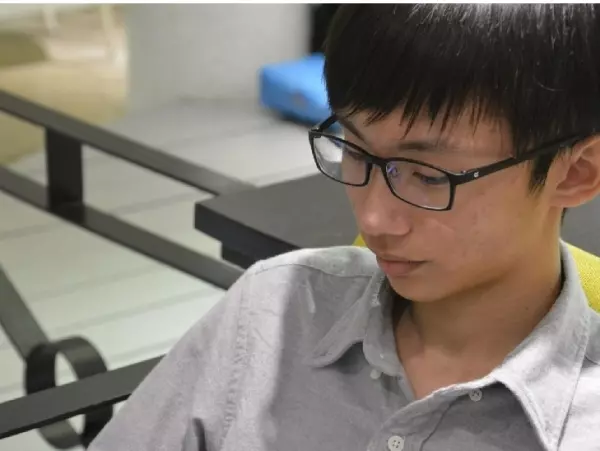 年僅15歲的台灣男孩成為「搶手高級工程師」! 與大家受一樣的教育的他,究竟是如何辦到的?!