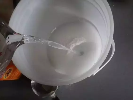 衣服有異味怎麼辦?聰明的女人都這樣做,趕緊收藏!