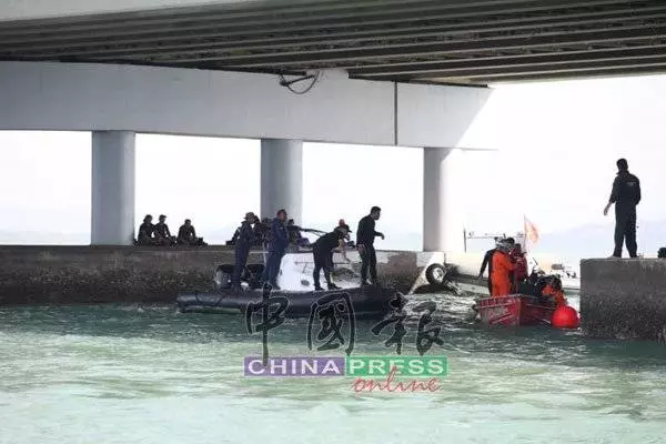 ◤休旅車被撞下海◢ 肇禍印裔司機凌晨自首 遭扣押盤查