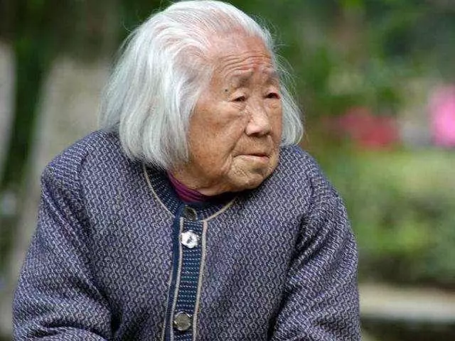 自從有女兒後, 每月給她1500生活費, 父親的一個電話, 她決定離婚