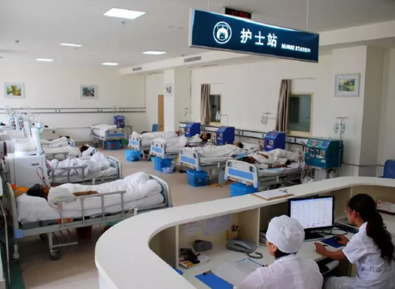 弟弟創業,姐姐資助了10萬,弟弟成功後,姐姐後悔資助了他