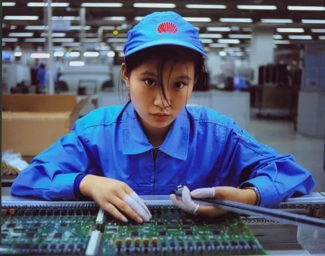殘疾姐姐供弟弟上大學,弟弟工作後還讓姐給他寄錢,姐姐卻報警了