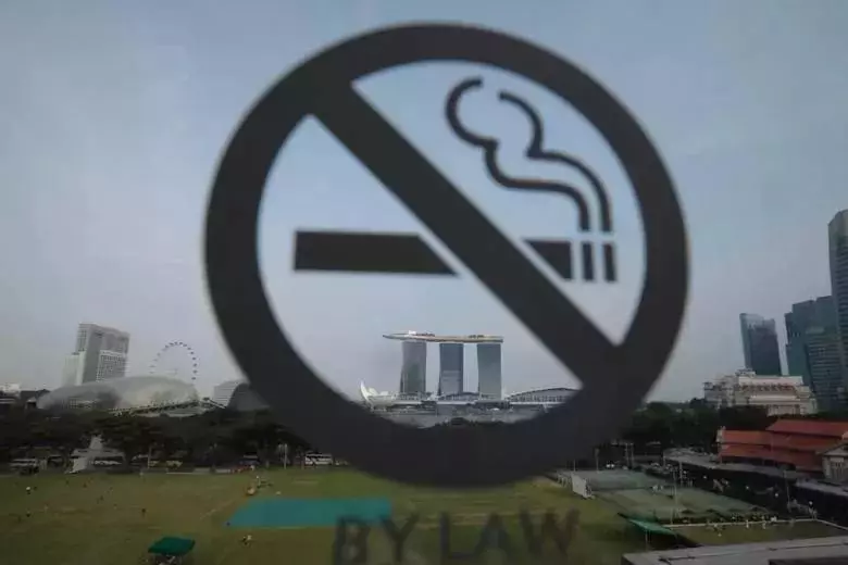 禁菸令下吹水站里的網紅們