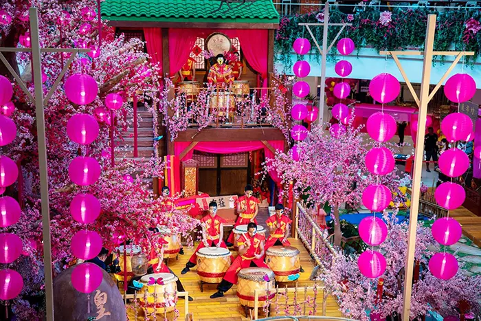 大馬Shopping Malls 超壯觀【新年裝飾】TOP10!第一名像穿越到中國古代