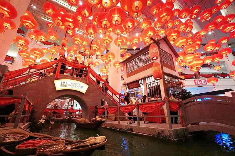 大馬Shopping Malls 超壯觀【新年裝飾】TOP10!第一名像穿越到中國古代