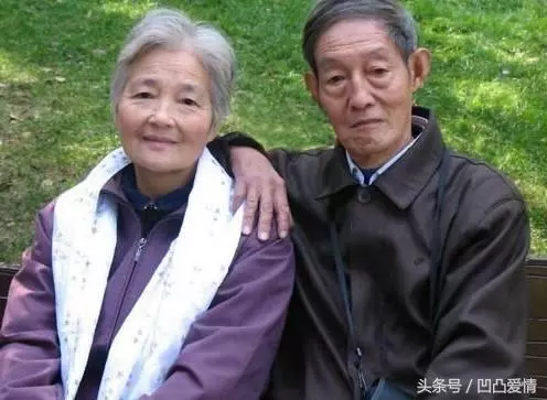 弟弟,家裡拆遷你說我是外人沒我的份,爸媽養老你說我是一家人?