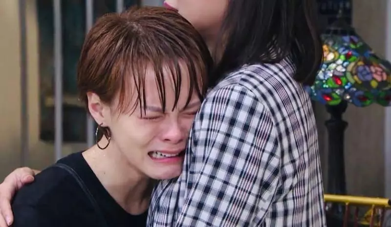 馮偉衷,走了!... 女友胡佳琪寫了這麼一封信給他.... 網民們看了讀了也跟著落淚了!!