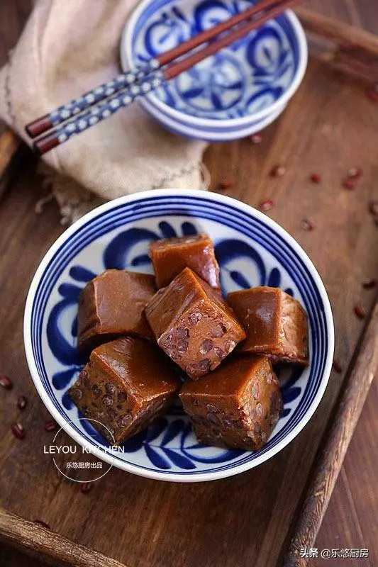 這樣做年糕,不用揉打,蒸好上桌,甜糯綿蜜,比點心還好吃