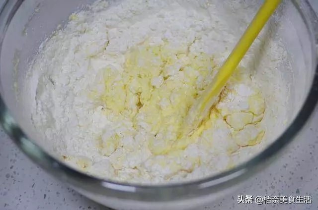 豬年來到,金豬報福,來做個可愛的小豬餅乾