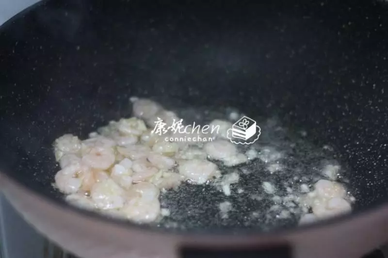 雞蛋這樣炒鮮美嫩滑,關鍵還沒有腥味,老人孩子吃補鈣還易消化