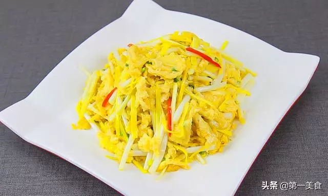 蒜黃炒雞蛋,是先炒雞蛋還是先炒蒜黃,廚師長告訴你正確做法