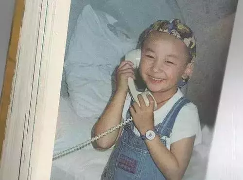 釋小龍小時候的各種樣子,網友:他真的對得起初代萌神這個稱號!