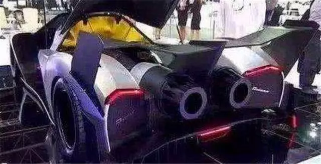 杜拜王子擁絕版豪車「全球僅此一輛」百公裡加速1.4秒,只有成龍一個華人能借!