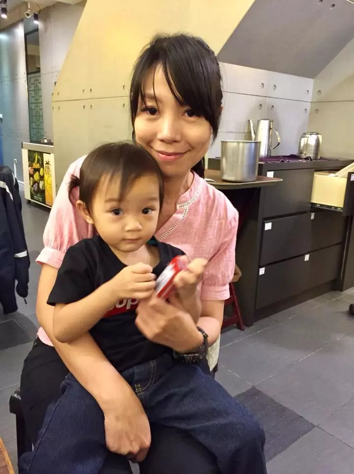 維冠女嬰投胎到大體修復師家!前世哥哥夢裡揮手告別「你們要幸福」 認親直接3聖茭
