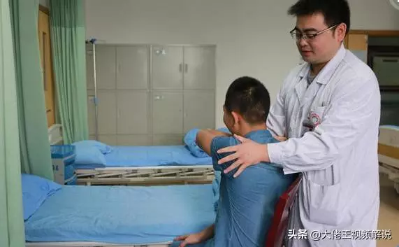 我癱瘓後妻子提離婚,康復後特意去前妻家,岳母卻說妻子不在人世