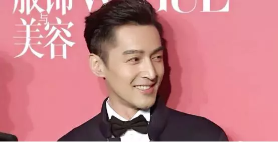 胡歌、劉亦菲公開戀情,十年終成正果!霍建華:老胡終於還俗脫單!