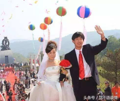 我撿個女嬰收養,卻被父母趕出門,多年後女兒報恩方式讓我哭了