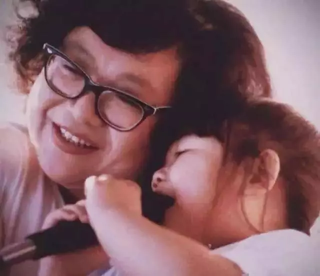 32歲的鄭欣宜突然宣布結婚:被指將繼承過億遺產