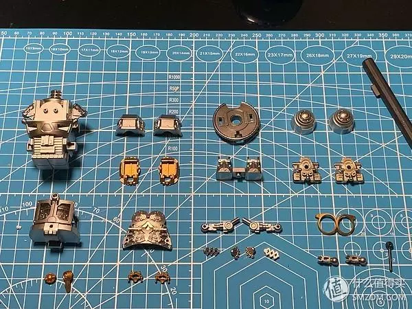 你不知道的哆啦A夢內部結構大揭秘!超精細模型製作