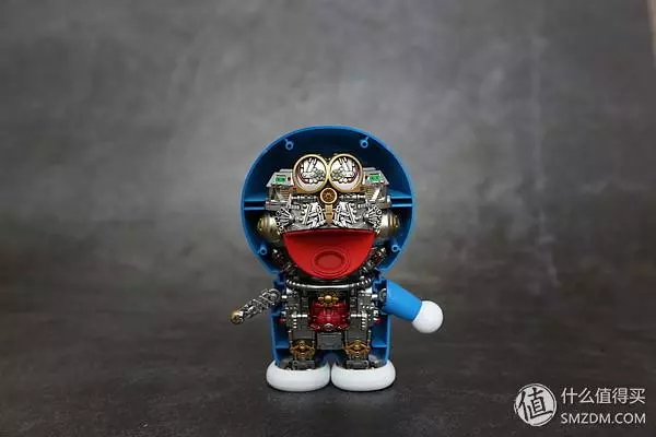 你不知道的哆啦A夢內部結構大揭秘!超精細模型製作