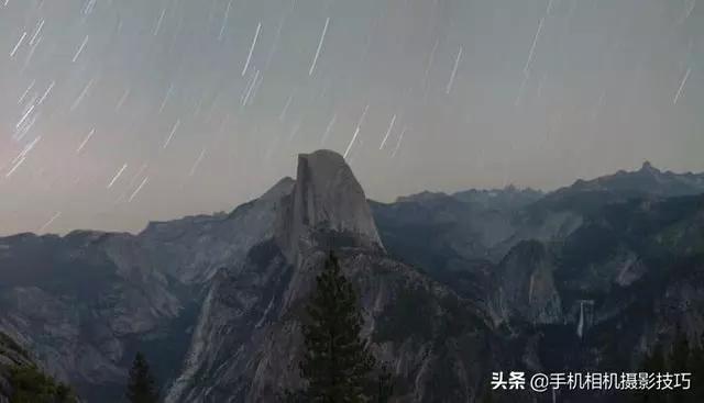 這是一張普通的銀河照,但背後攝影師的付出,超乎你的想像