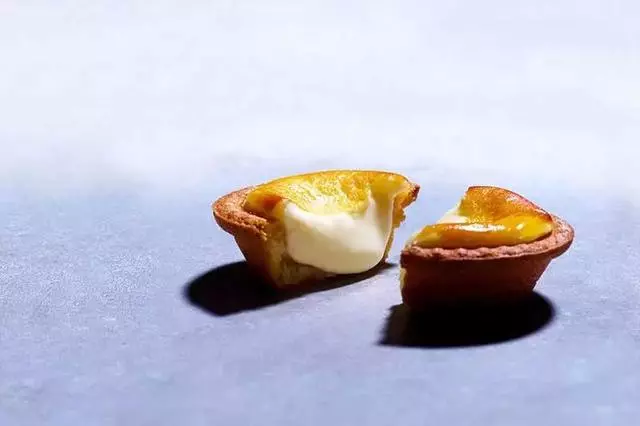 這個富二代,做出了亞洲最好吃的蛋撻,一年賣出 20000000 個