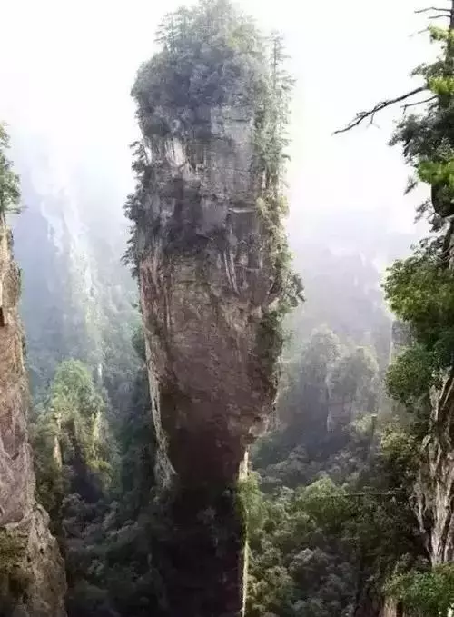 盤點地球上那些奇葩的大石頭,石頭你鬧哪樣~