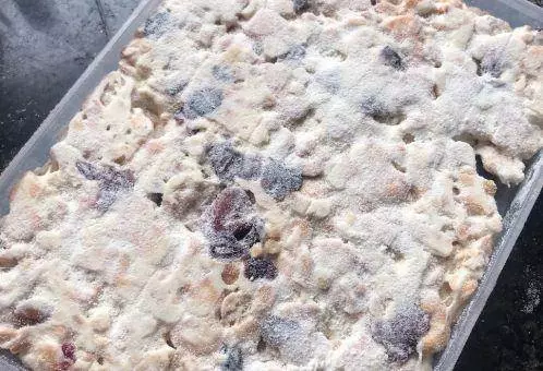 雪花酥的做法真的超級簡單,不用烤箱,一個電飯煲就能做好
