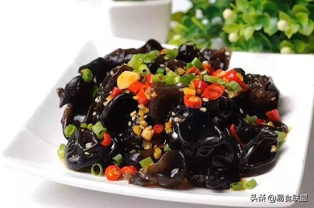 年夜飯做這些菜,每一道都是經典!收藏好,年夜飯為家人來一手
