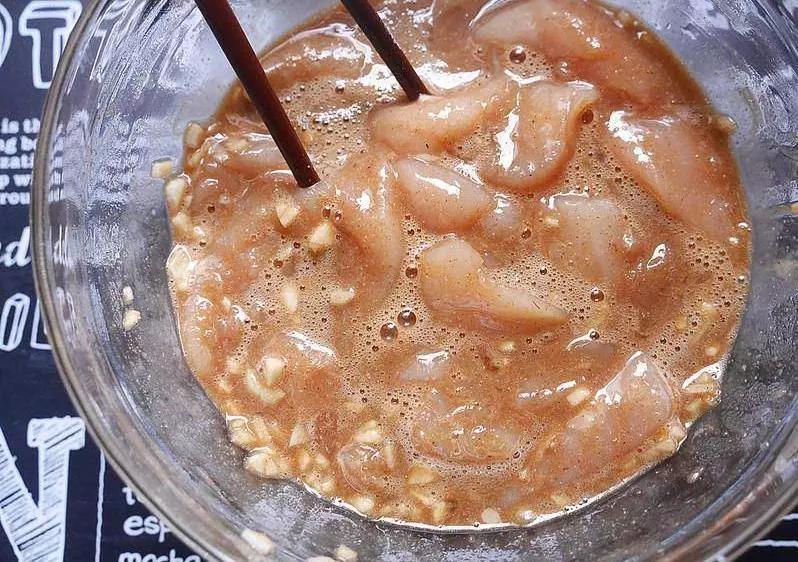 自製濕粉油炸香香雞的美味祕訣大公開,自己在家就能做,不用排長隊買了