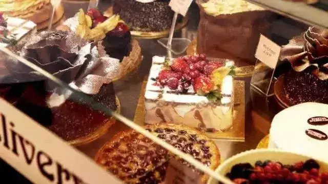 英國百年甜品店一夜倒閉?中國留學生都在哀嚎!