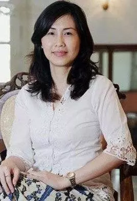 官員:鍾萬學將迎娶德薇