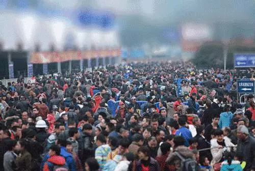 今天開始 新加坡50多萬人回中國了! 你回不回?