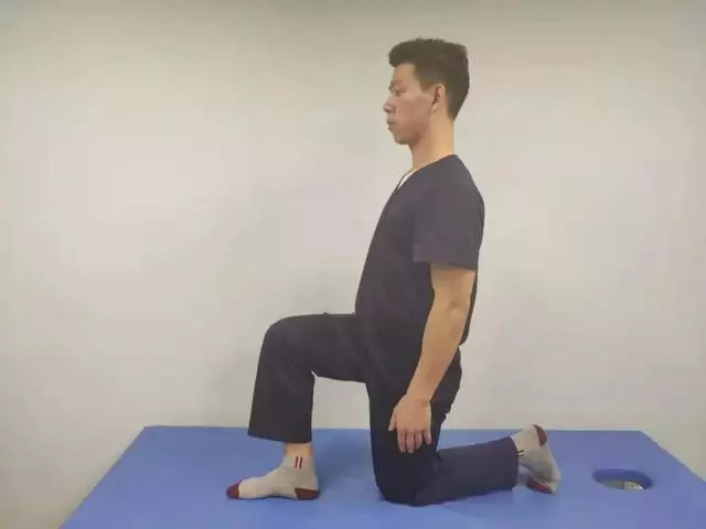 腰痛,有兩個動作不要做,有五個動作要多做!