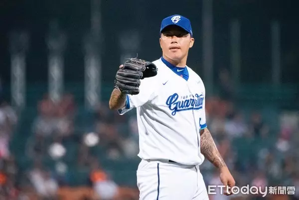中職/郭泓志先當教練再以球員復出 必須會長同意