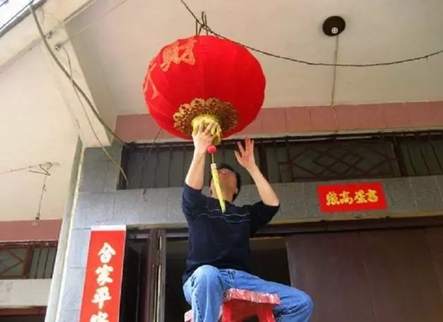 過春節,大門再氣派,門口也要擺這「3樣」,旺年又喜慶,新年好運連連