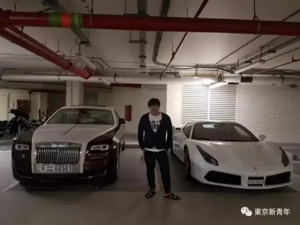 胖總裁「年收100億」正妹女友一個換一個!他破產後小模女友竟「不肯離開他」...!