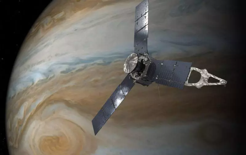 NASA曝光前所未有「木星漩渦中真相」 乍看比油畫夢幻...網驚覺:上面外星生物是龍!