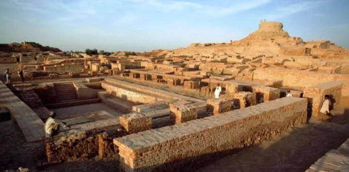 在沙漠中獨自沉睡3800年 消失西域「樓蘭姑娘」現形...裹.屍布風吹成沙頭髮卻保存完好!