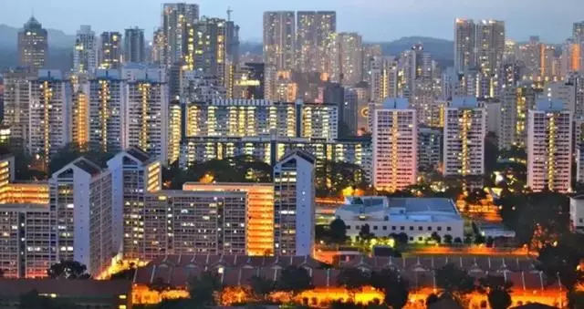 全世界人口密度最高的獅城 如何做到不擠不堵還人人有房的?