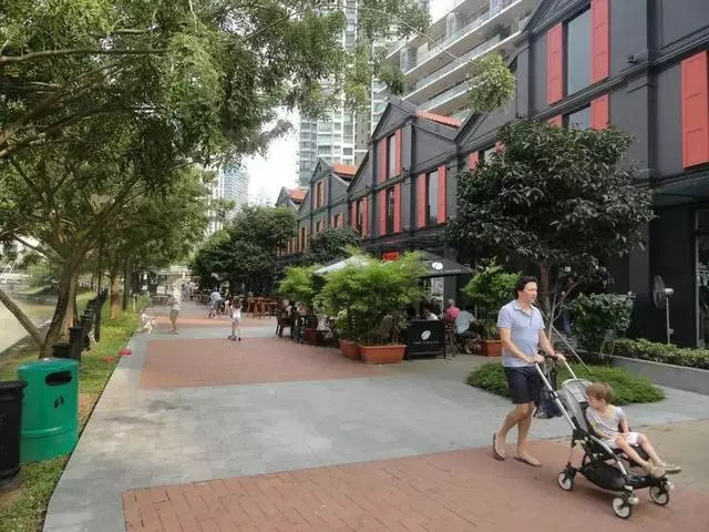 全世界人口密度最高的獅城 如何做到不擠不堵還人人有房的?