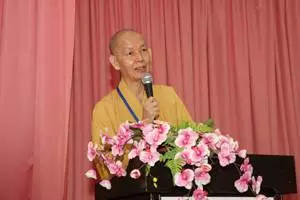 Copy and Paste「經文」霸占整個留言處!網友抱怨:貼一百萬次也沒用!
