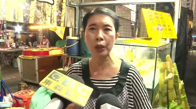 超坑!瑞豐夜市「水煮玉米4支220」民眾拒買還被甩臉 老闆娘終於出面喊冤:「我是被逼的」
