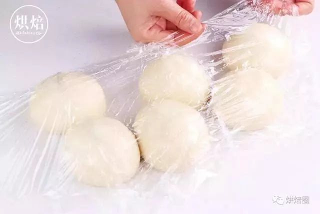 突然之間躥紅的奶昔麵包 一起揭秘它賣瘋的理由……