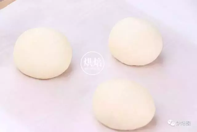 突然之間躥紅的奶昔麵包 一起揭秘它賣瘋的理由……