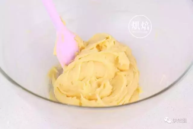 突然之間躥紅的奶昔麵包 一起揭秘它賣瘋的理由……