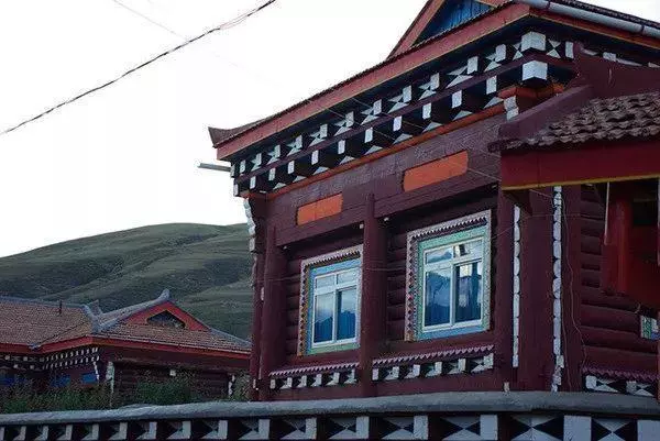 即將被開發!與色達比肩的聖地,境內藏有一座神山,美得實在低調