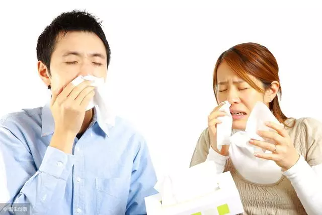 脖子後面有個「陽氣聚集地」,輕輕一按,風寒濕邪都不見!