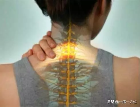 頸椎疲勞不要愁?掐掐手上這個部位,頸椎不疲勞了,頭部也舒服了