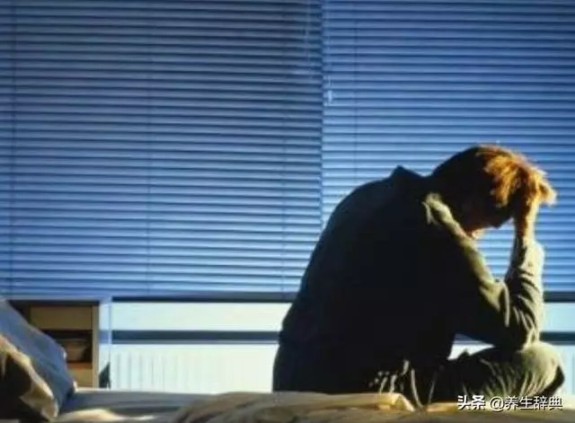 晚上睡不著?老中醫:睡前保健七法,不僅睡得香,還能延年益壽
